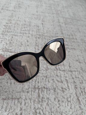 Henry Bendel Gemma Sunglasses Gold